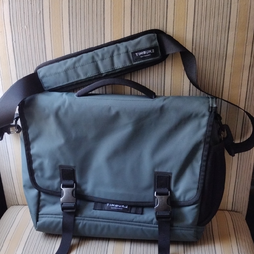 Timbuk2 Green and Black Messenger Bag Durable Design